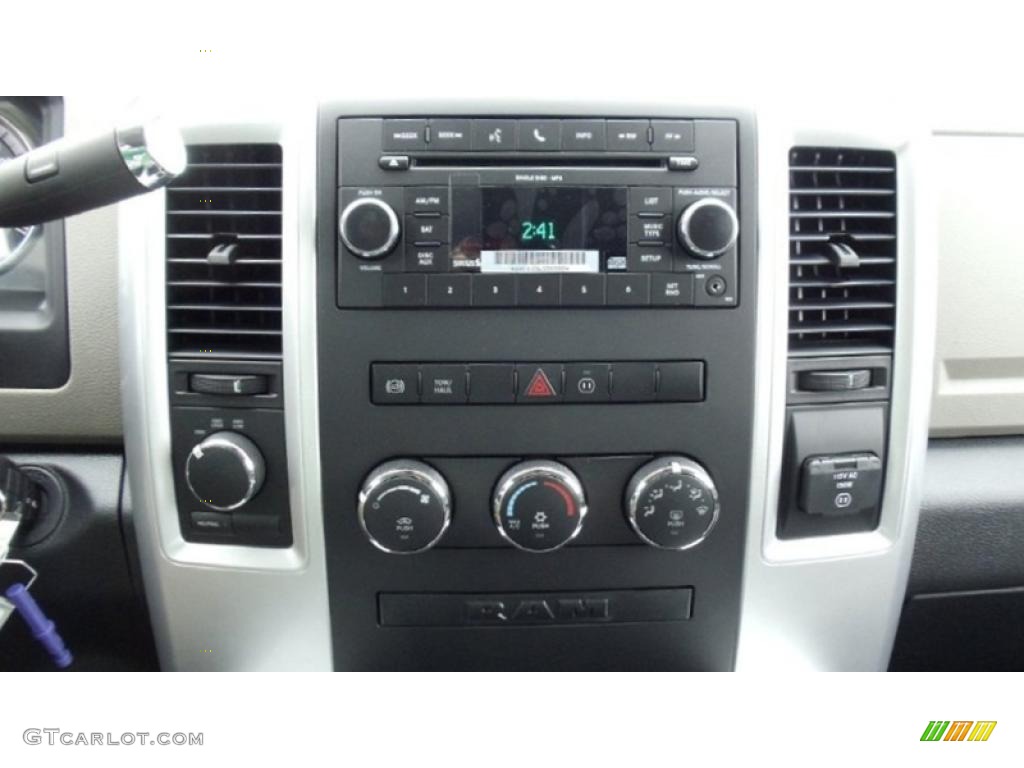 2011 Dodge Ram 3500 HD Big Horn Crew Cab 4x4 Controls Photos