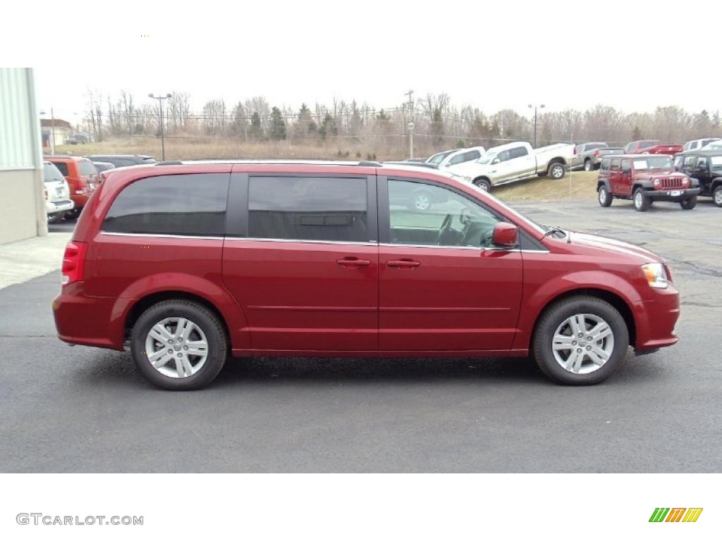 2011 Grand Caravan Crew - Deep Cherry Red Crystal Pearl / Black/Light Graystone photo #8