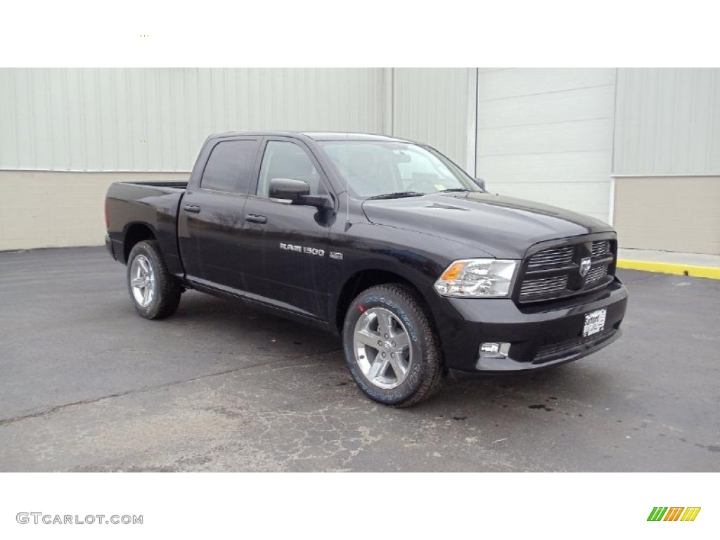 2011 Ram 1500 Sport Crew Cab 4x4 - Brilliant Black Crystal Pearl / Dark Slate Gray photo #3