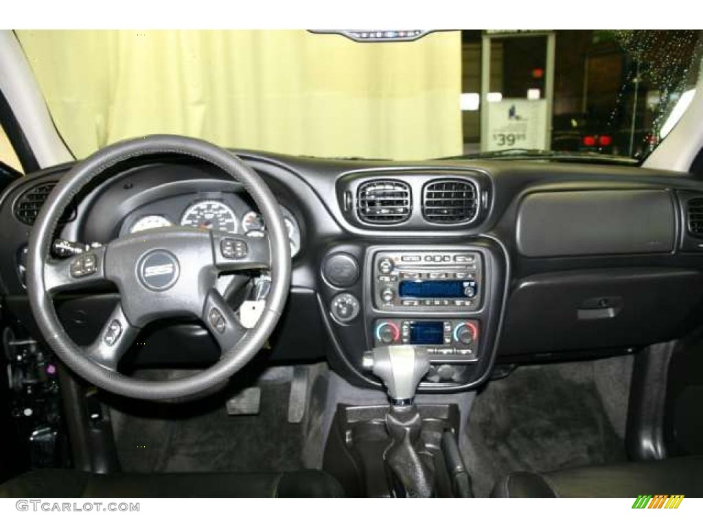 2007 Chevrolet TrailBlazer SS 4x4 Ebony Dashboard Photo #46735785