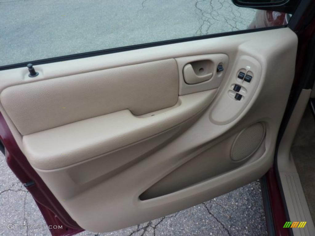 2003 Dodge Caravan Sport Sandstone Door Panel Photo #46736832