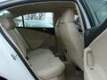 Candy White - Passat Komfort Sedan Photo No. 12