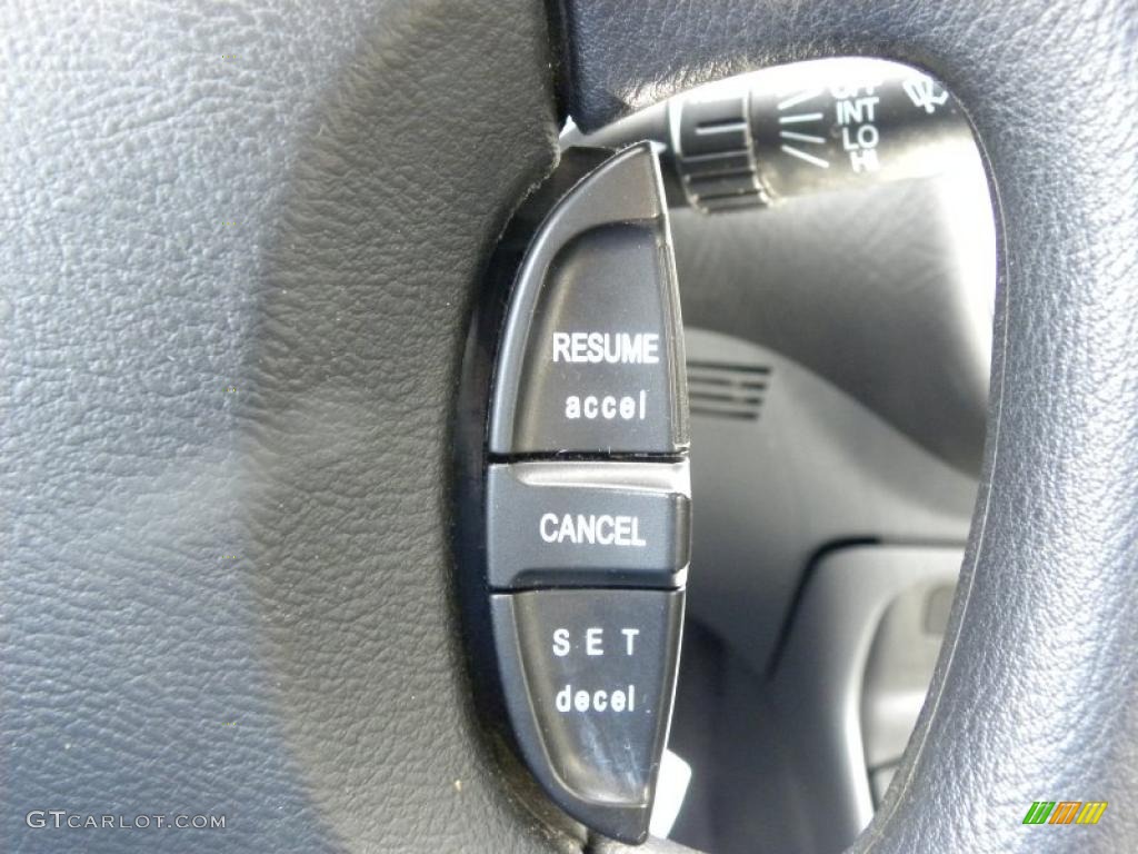 2005 Honda Civic Hybrid Sedan Controls Photo #46737991