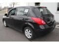 Super Black - Versa 1.8 SL Hatchback Photo No. 4
