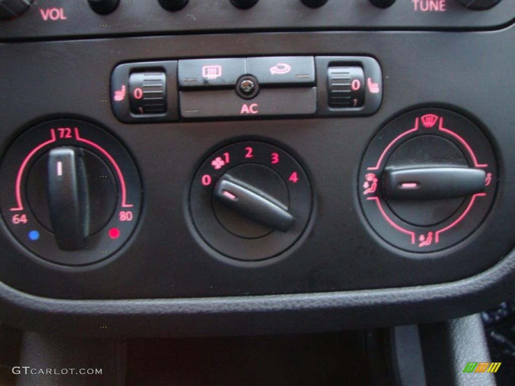 2008 Volkswagen GTI 2 Door Controls Photo #46738696