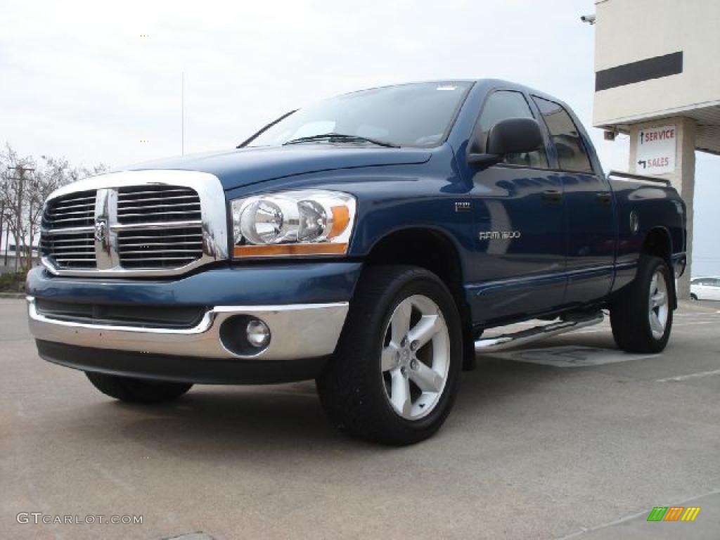 2006 Ram 1500 SLT Quad Cab 4x4 - Atlantic Blue Pearl / Medium Slate Gray photo #7