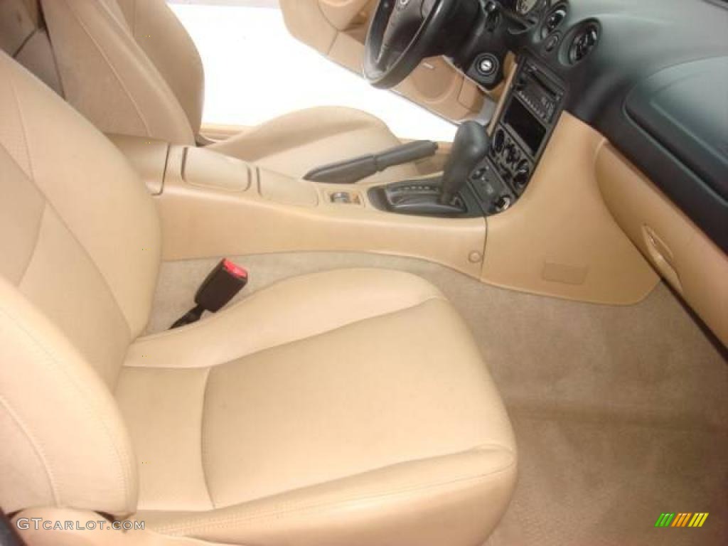 Tan Interior 2001 Mazda MX-5 Miata Roadster Photo #4674084
