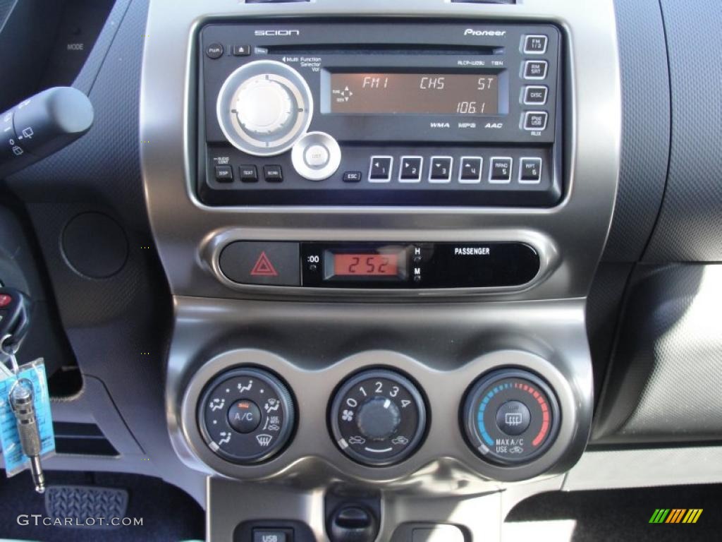 2011 Scion xD Release Series 3.0 Controls Photo #46741855