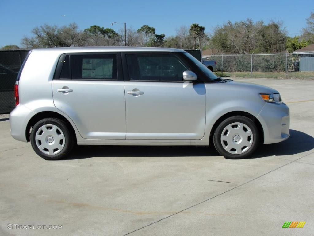 Classic Silver Metallic 2011 Scion xB Standard xB Model Exterior Photo #46741990