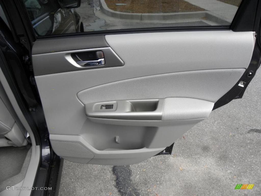2009 Subaru Forester 2.5 XT Door Panel Photos