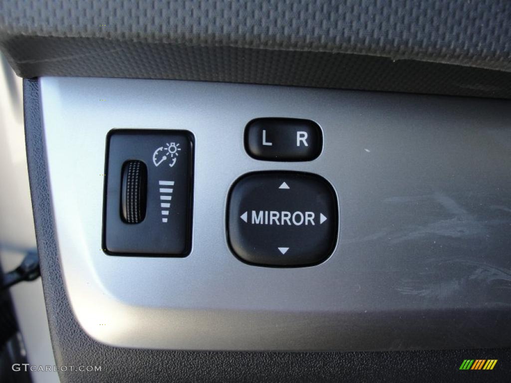 2011 Scion xB Standard xB Model Controls Photo #46742377
