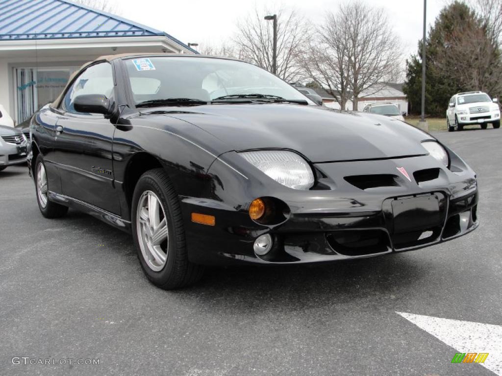 2000 Sunfire GT Convertible - Black / Taupe photo #1