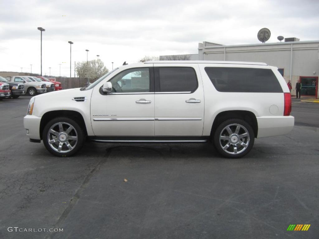 White Diamond Tricoat 2011 Cadillac Escalade ESV Luxury AWD Exterior Photo #46743448