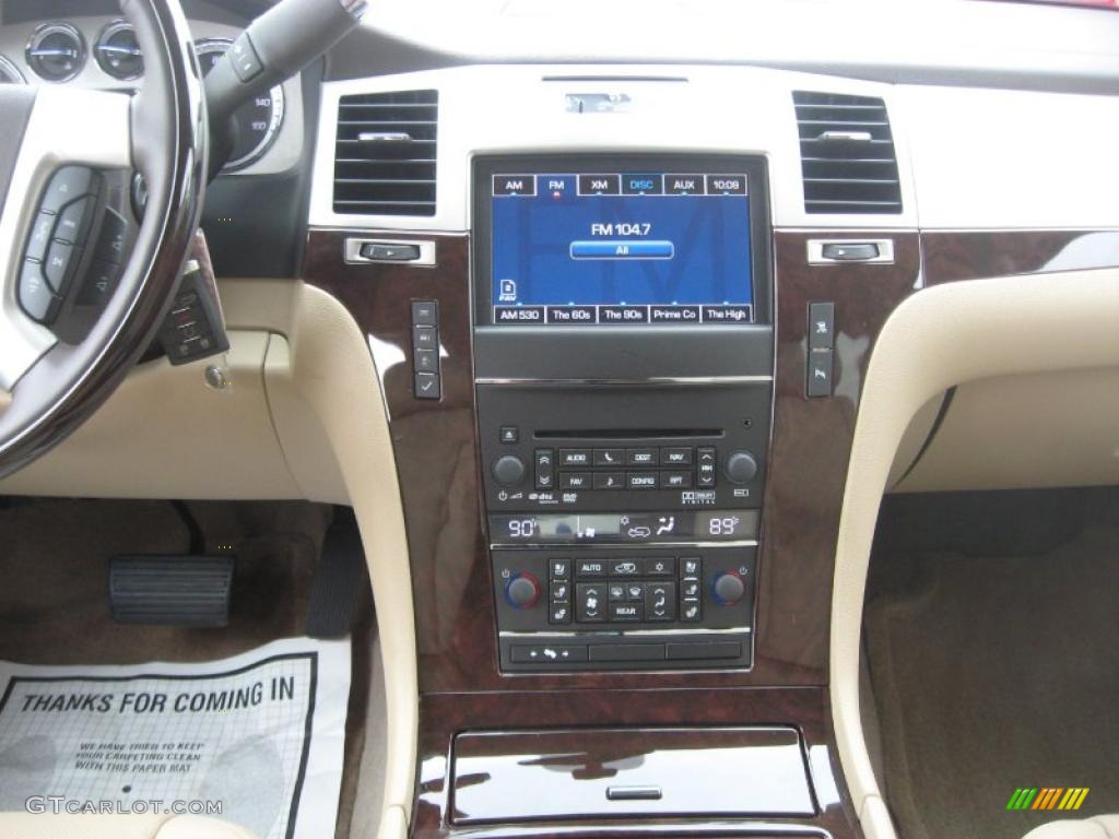 2011 Cadillac Escalade ESV Luxury AWD Controls Photo #46743469