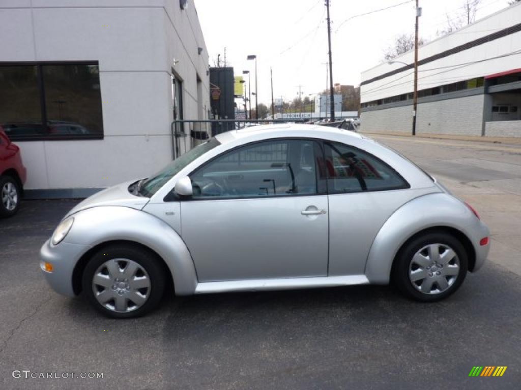 Silver Metallic 2000 Volkswagen New Beetle GLS 1.8T Coupe Exterior Photo #46743487