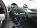 Controls of 2000 New Beetle GLS 1.8T Coupe