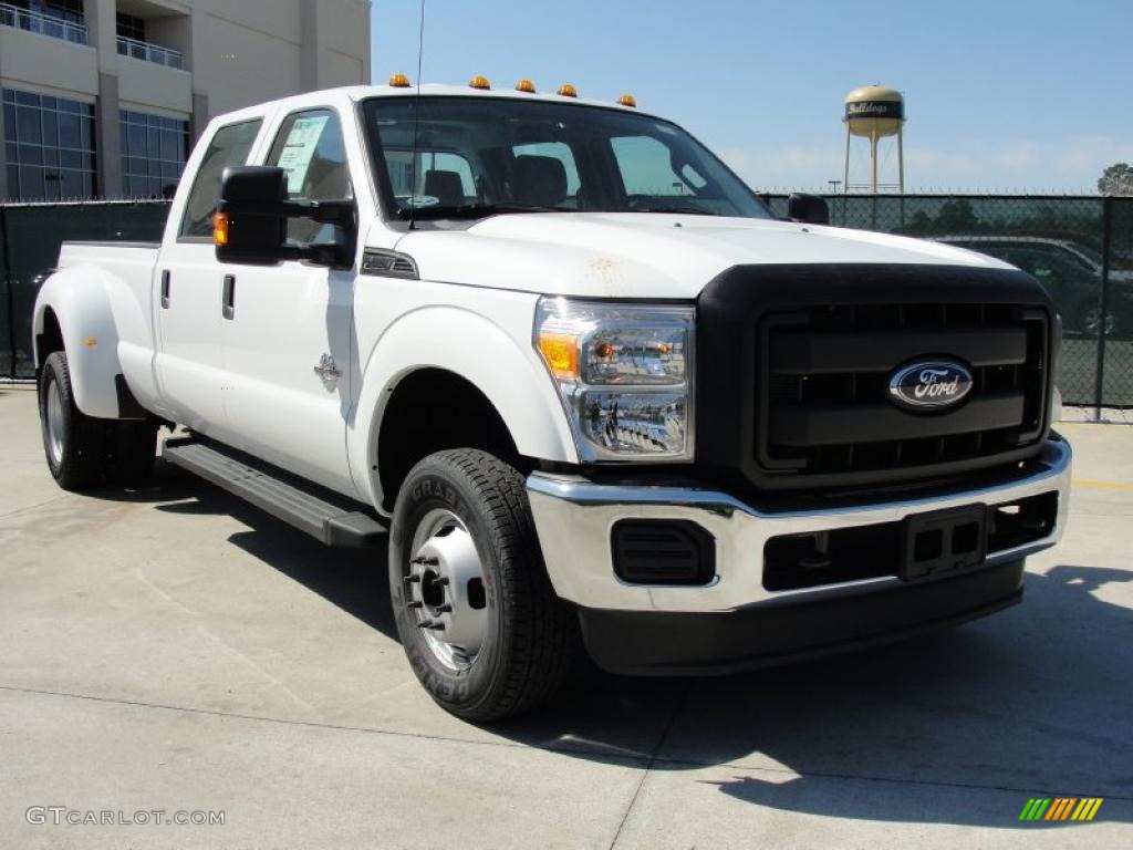 Oxford White 2011 Ford F350 Super Duty XL Crew Cab 4x4 Dually Exterior Photo #46743721