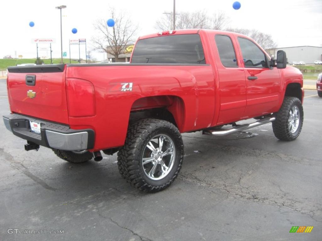 2008 Silverado 1500 Z71 Extended Cab 4x4 - Victory Red / Ebony photo #5