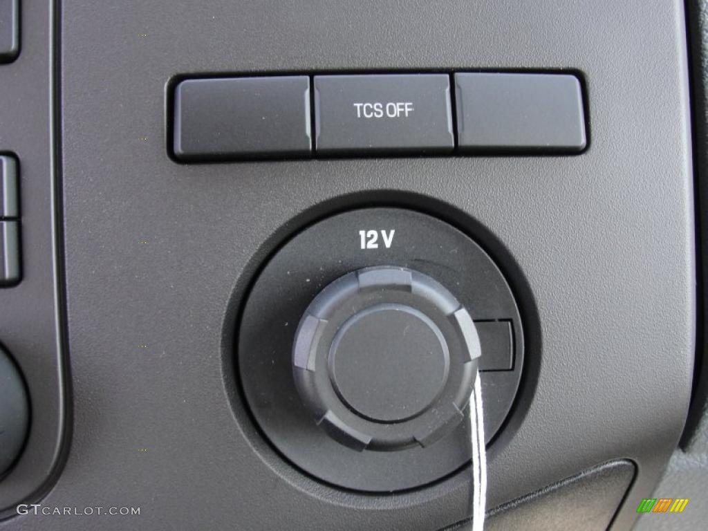 2011 Ford F350 Super Duty XL Crew Cab 4x4 Dually Controls Photo #46744087