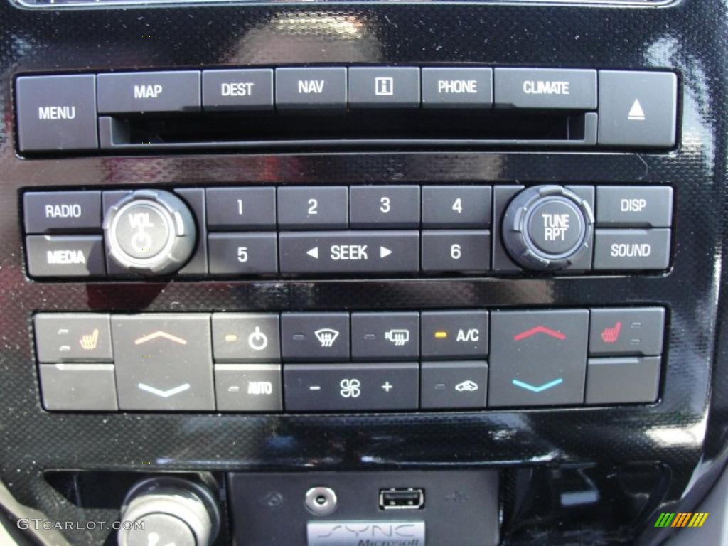 2011 Ford F150 FX4 SuperCrew 4x4 Controls Photo #46744669