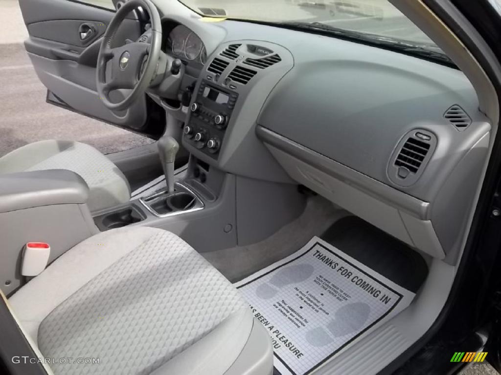 2006 Malibu LT Sedan - Dark Blue Metallic / Ebony Black photo #16