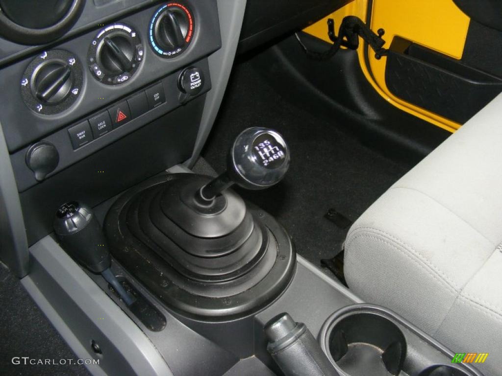 2008 Jeep Wrangler Unlimited Rubicon 4x4 6 Speed Manual Transmission Photo #46745902