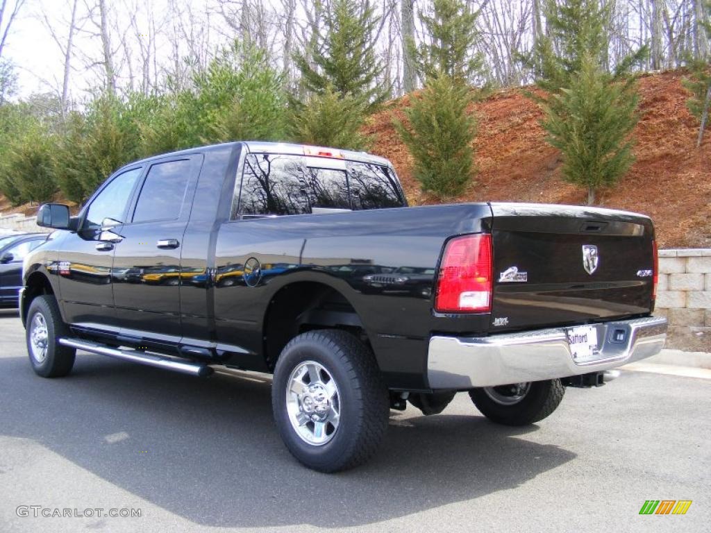 2011 Ram 2500 HD Big Horn Mega Cab 4x4 - Brilliant Black Crystal Pearl / Dark Slate/Medium Graystone photo #4