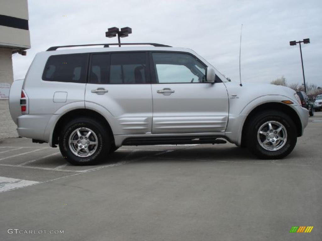 Munich Silver Metallic 2002 Mitsubishi Montero Limited 4x4 Exterior Photo #46750554