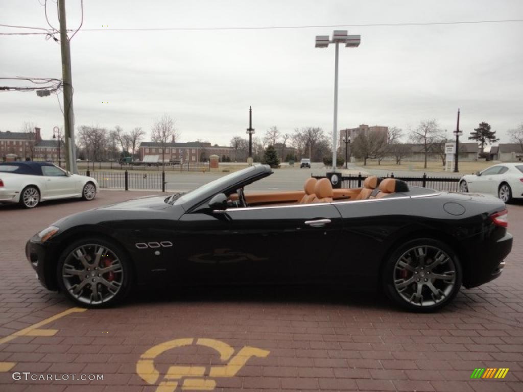 Nero Carbonio (Black Metallic) 2011 Maserati GranTurismo Convertible GranCabrio Exterior Photo #46751061