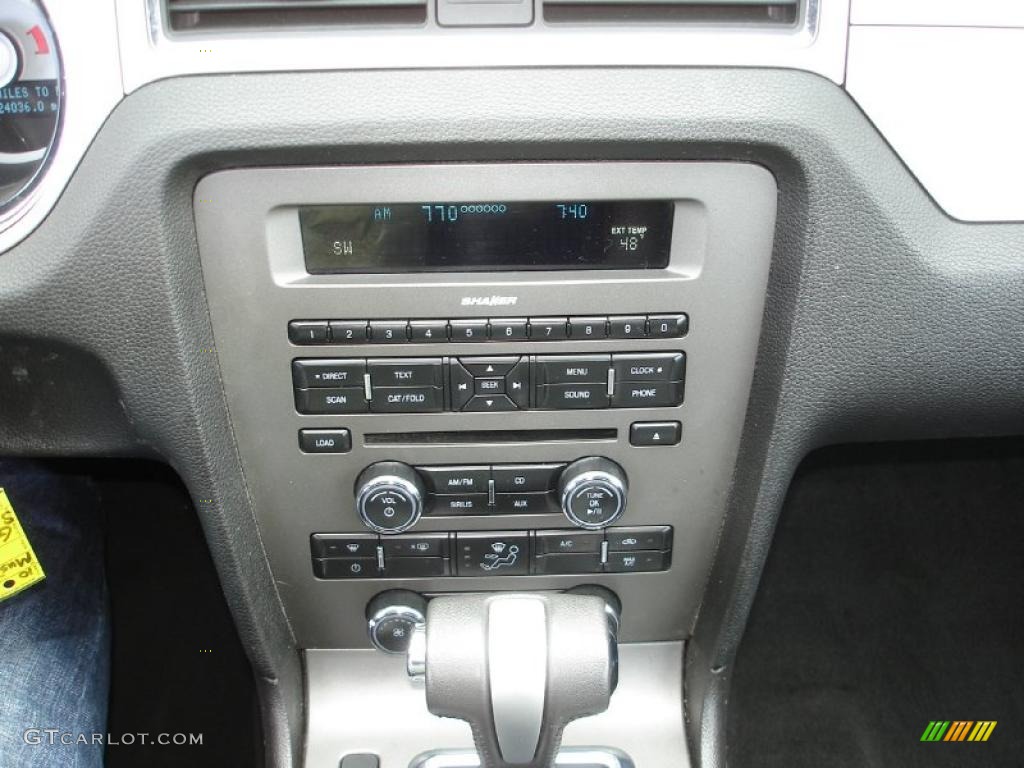 2010 Ford Mustang V6 Premium Convertible Controls Photo #46753911