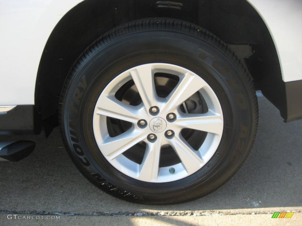 2011 Toyota Highlander SE Wheel Photos