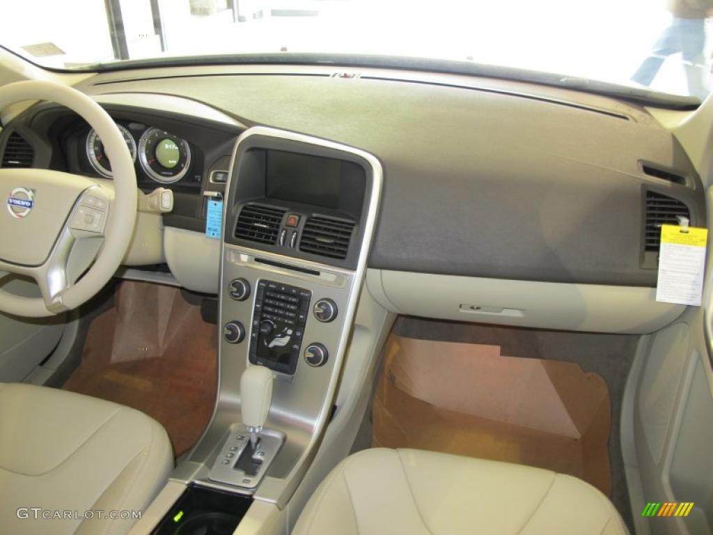 2011 Volvo XC60 3.2 Sandstone Beige Dashboard Photo #46757307