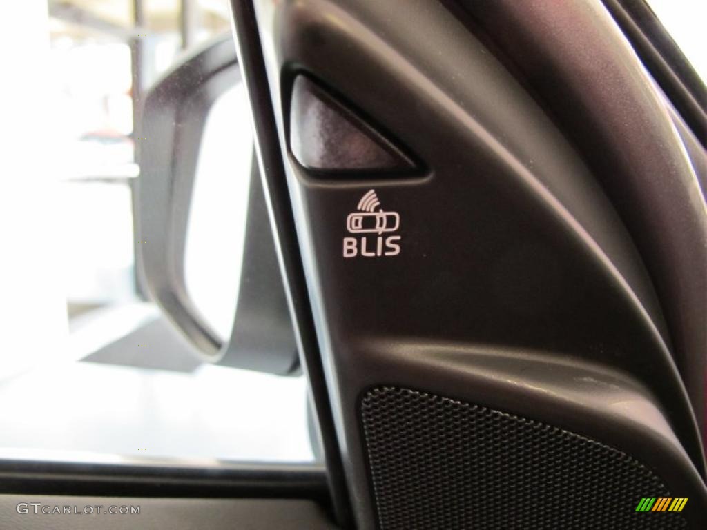 2011 Volvo XC60 3.2 Controls Photo #46757649