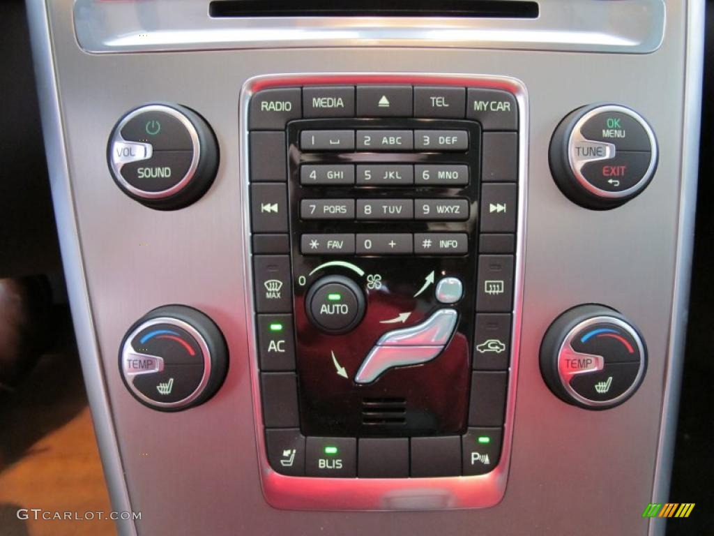 2011 Volvo XC60 3.2 Controls Photo #46757694