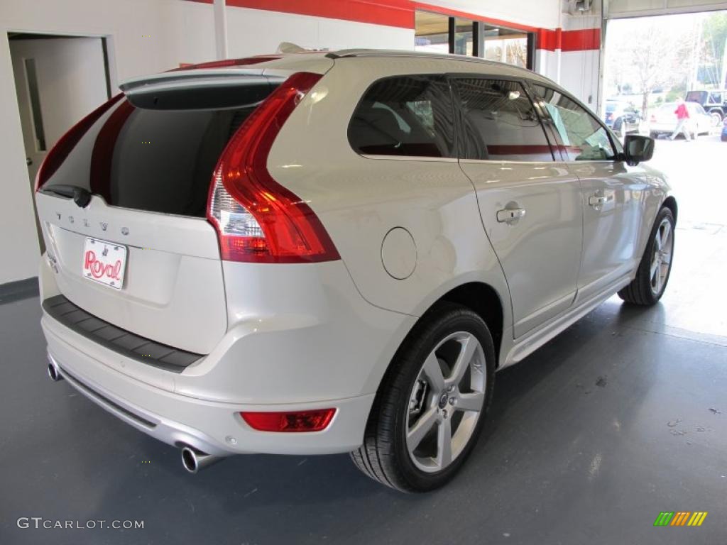 Cosmic White Metallic 2011 Volvo XC60 3.2 R-Design Exterior Photo #46757781