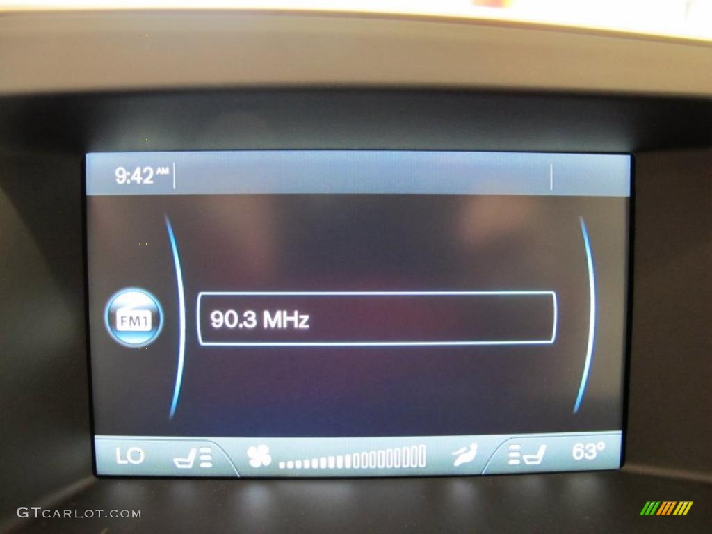 2011 XC60 3.2 R-Design - Cosmic White Metallic / R Design Beige/Off Black Inlay photo #15
