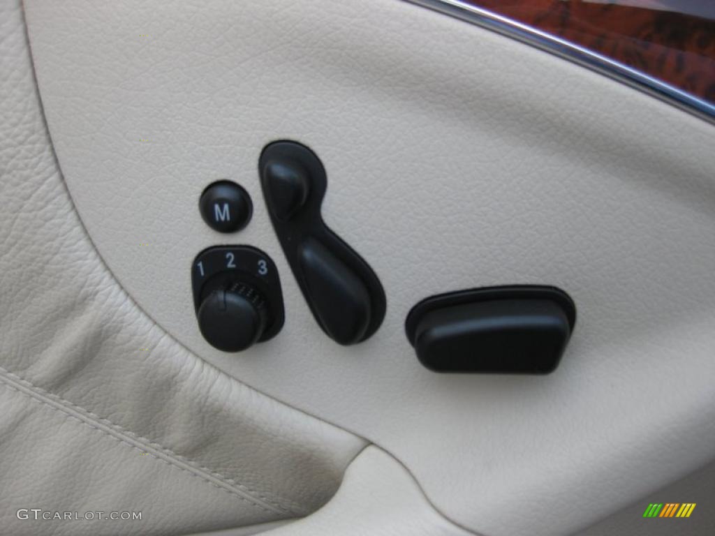 2006 Mercedes-Benz CLK 350 Cabriolet Controls Photo #46758063