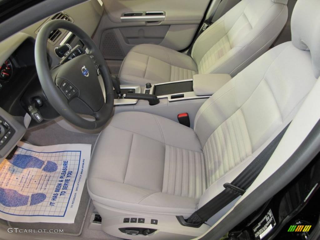 Dalaro Quartz T Tec Interior 2011 Volvo V50 T5 Photo #46758423