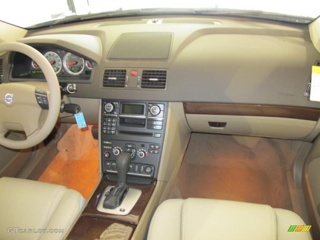 2011 Volvo XC90 3.2 Beige Dashboard Photo #46758945