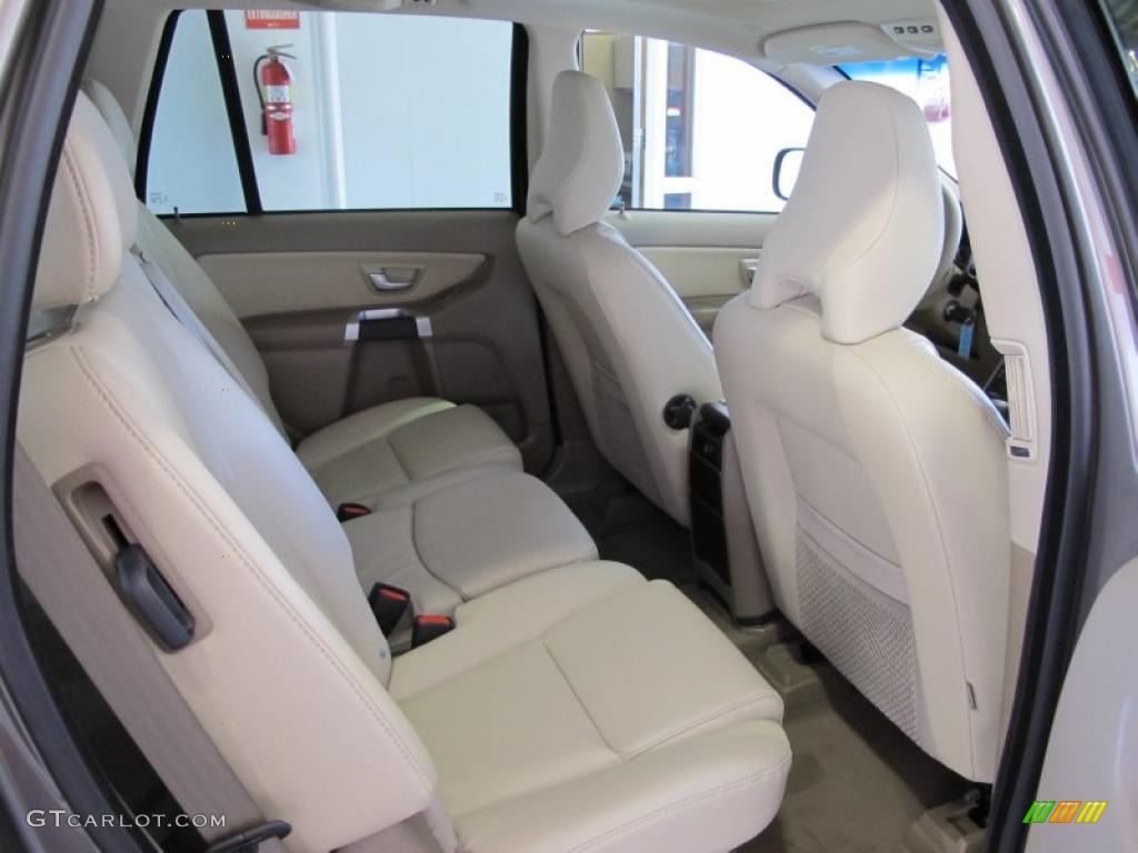 Beige Interior 2011 Volvo XC90 3.2 Photo #46759176