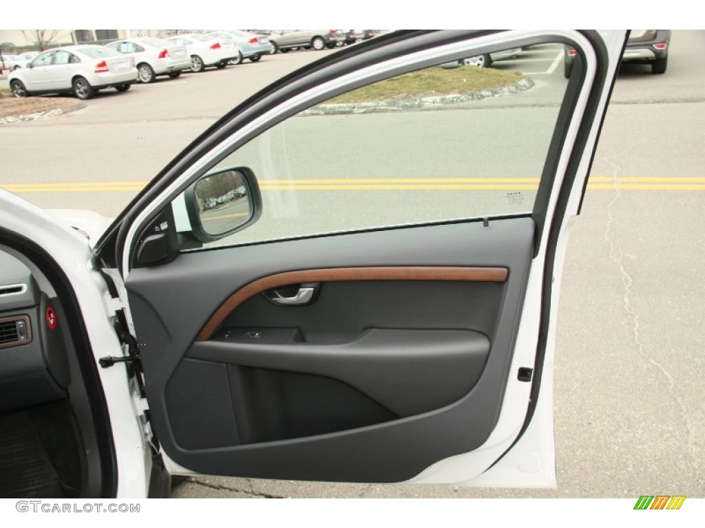 2011 Volvo XC70 3.2 AWD Off Black Door Panel Photo #46759209