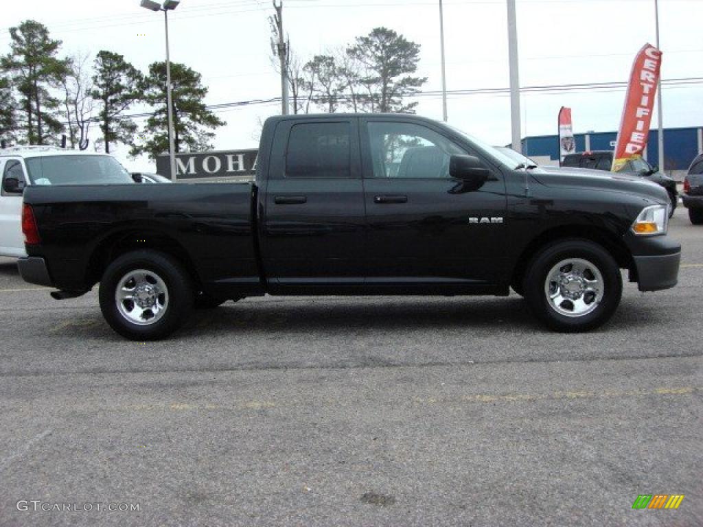 2009 Ram 1500 ST Quad Cab - Brilliant Black Crystal Pearl / Dark Slate/Medium Graystone photo #6