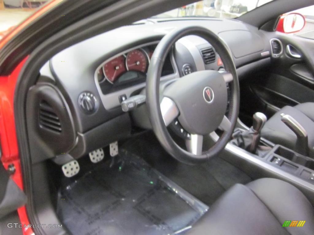 2006 Pontiac GTO Coupe Black Dashboard Photo #46762686