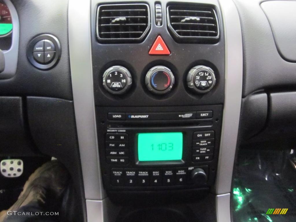 2006 Pontiac GTO Coupe Controls Photo #46762731