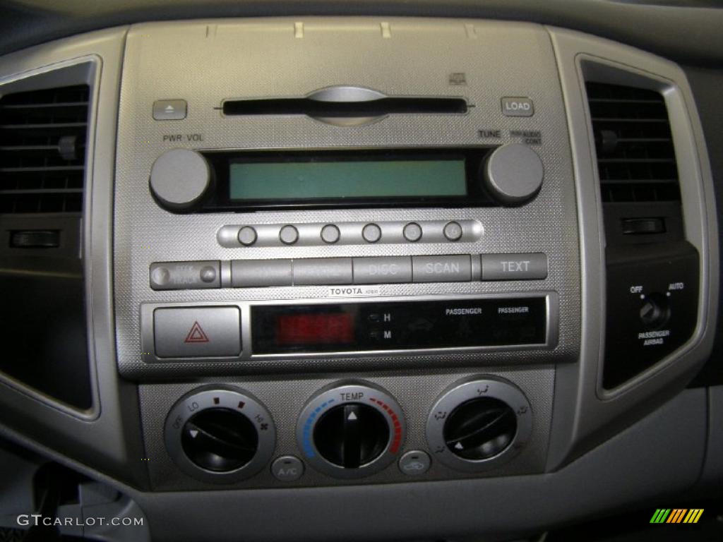 2006 Toyota Tacoma X-Runner Controls Photo #46762797