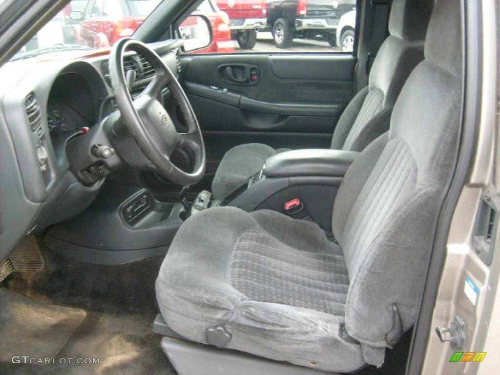Graphite Interior 2000 Chevrolet S10 LS Extended Cab 4x4 Photo #46763246