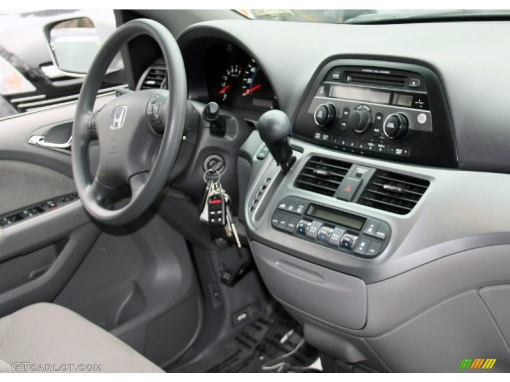 2010 Honda Odyssey EX Controls Photo #46766331