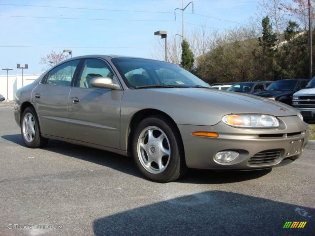 2001 Aurora 4.0 - Cappuccino / Neutral photo #1