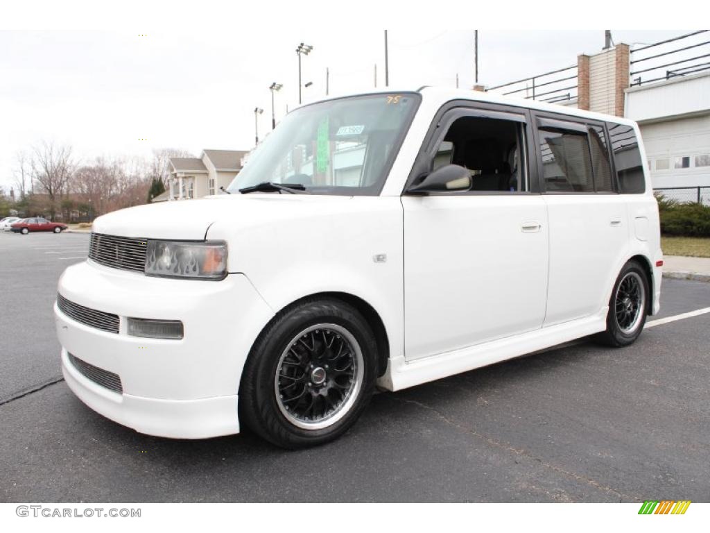 Polar White 2006 Scion xB Standard xB Model Exterior Photo #46768347