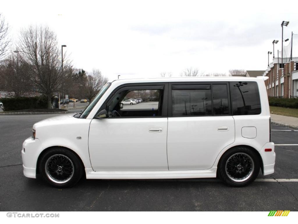 Polar White 2006 Scion xB Standard xB Model Exterior Photo #46768377